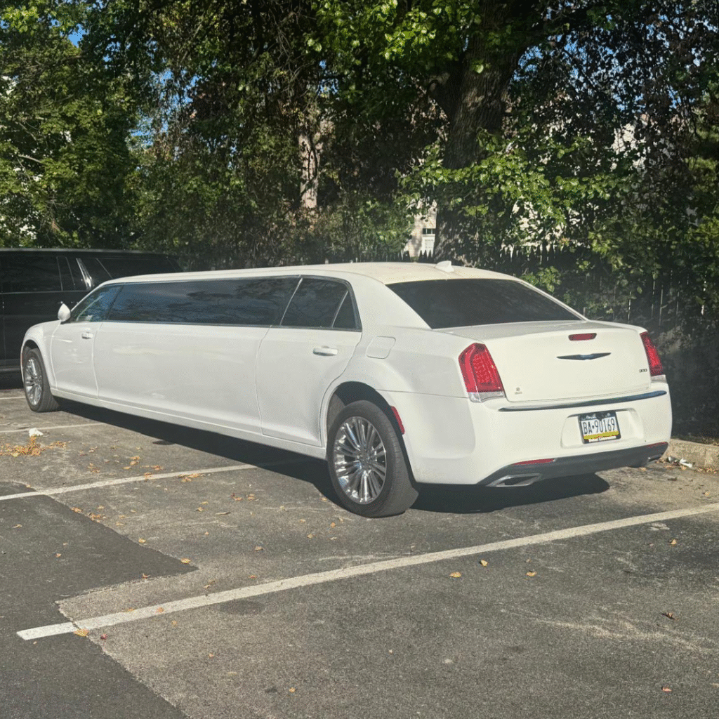 Chrysler 300C limousine